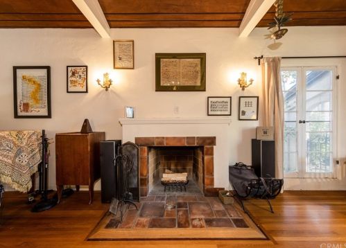 3708 Beechwood Pl, Riverside CA  92506-1212 exterior