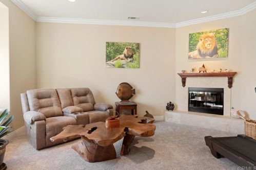 2021 Pleasant Heights Dr, Vista CA  92084-2844 exterior