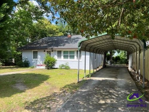 102 6th St, Warner Robins, GA 31088-4618