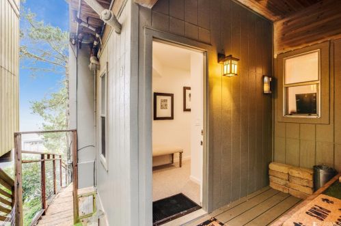 328 Gold Mine Dr, San Francisco CA  94131-2157 exterior