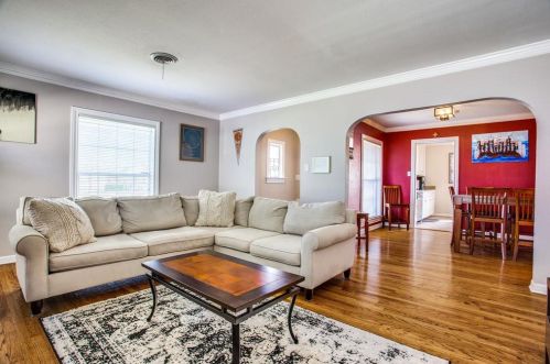 4333 Locke Ave, Fort Worth TX  76107-5410 exterior