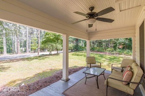 3314 Harris Dr, Atlanta GA  30337-1005 exterior