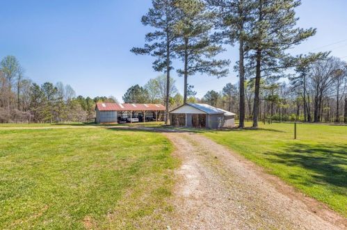 2445 Lyle Field Rd, Jefferson GA  30549-1943 exterior