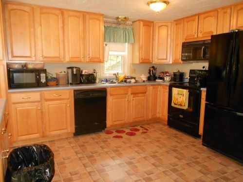 1783 Parade Rd, Laconia, NH 03246-1516