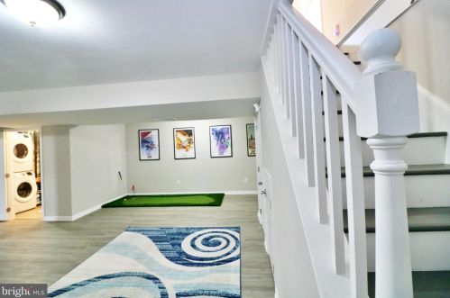 259 Revenoor Rd, Harpers Ferry WV 25425 exterior