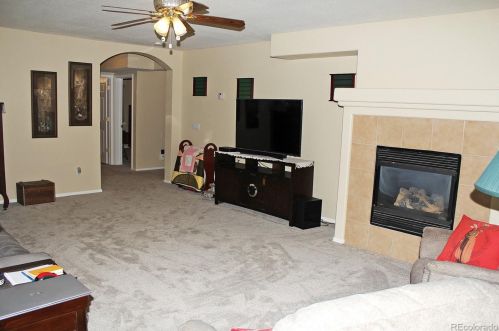 23594 Clifton Pl, Aurora CO 80016-7112 exterior