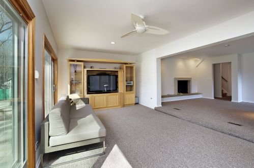 2645 Crestwood Ln, Bannockburn IL  60015-1904 exterior