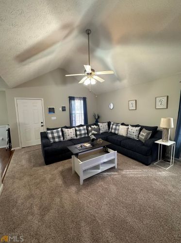 124 Ashland Dr, Stockbridge GA  30281-1769 exterior