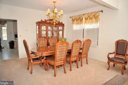9 Lavender Dr, Princeton, NJ 08540-9449