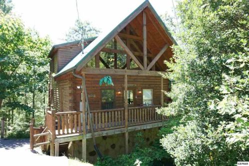 1724 Azalea Cir, Pigeon Forge, TN 37876-8957