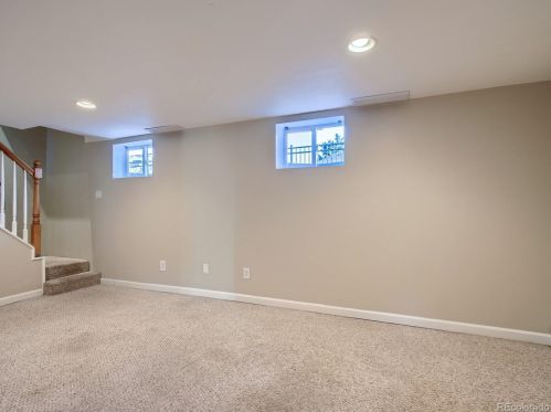 3291 Pearl St, Englewood CO 80113-2713 exterior