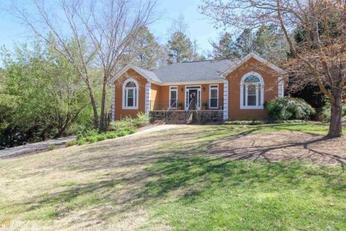 15 Silvermont Dr, Silver Creek, GA 30173-2359