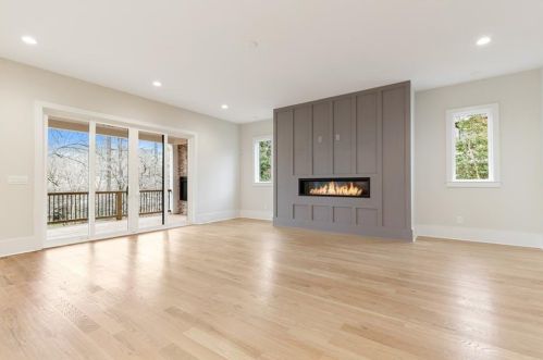 1610 Fearn Cir, Atlanta GA  30319-3512 exterior