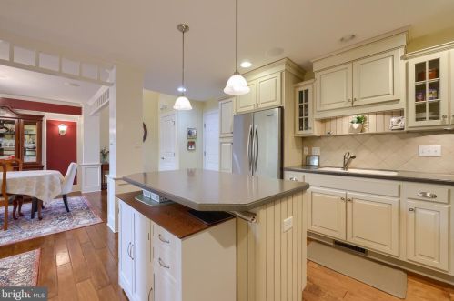 160 Fieldcrest Ln, Ephrata PA  17522-2925 exterior