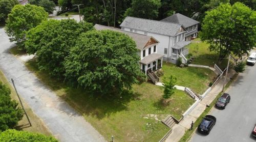300 Holderness St, Atlanta GA  30310-1306 exterior