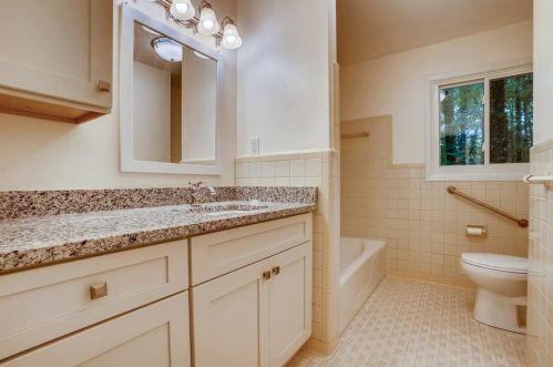 2345 Country Club Ln, Atlanta GA  30311-5309 exterior