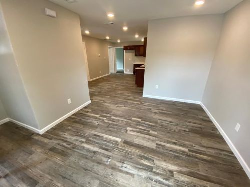 2727 Grafton Ave, Dallas TX  75211-5512 exterior