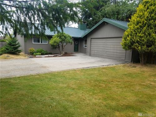 751 J St, Forks, WA 98331-9165