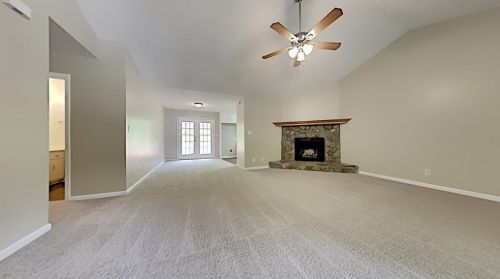 117 Stillwater Rd, Stockbridge, GA 30281-2634