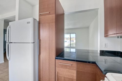 232 Candice Pl, Vista CA  92083-1984 exterior