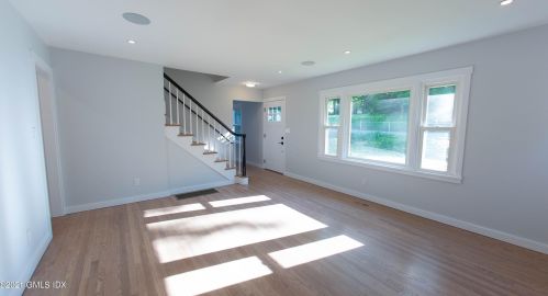 992 North St, Greenwich CT  06831-2845 exterior