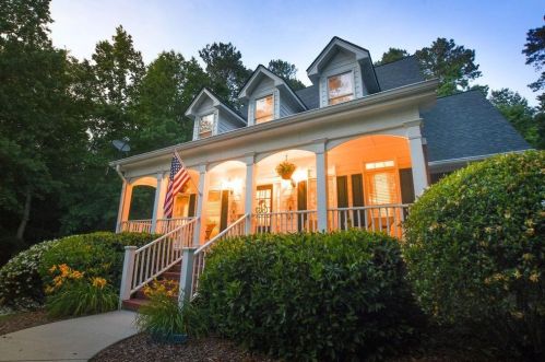 2300 Hawthorne Trce, Monroe, GA 30655-4039