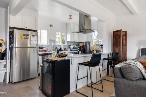 604 Hawthorne St, Glendale CA  91204-3105 exterior