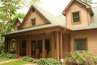 320 Bonnie Dr, Highlands, NC 28741-7080