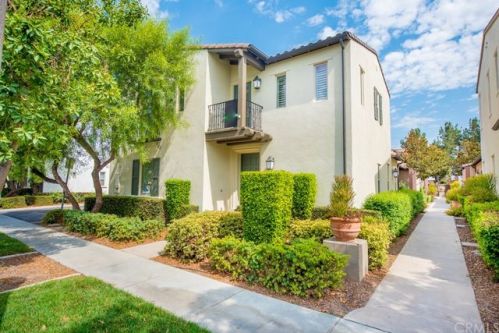 8354 Edgewood St, Chino, CA 91708-9325