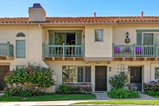 6919 Pear Tree Dr, Carlsbad, CA 92011-3939