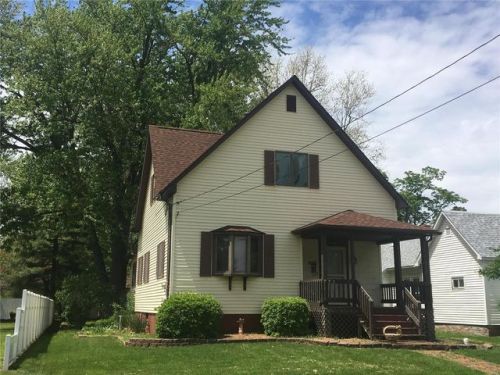625 Illinois Ave, Litchfield, IL 62056-1726