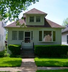 1224 Dewey Ave, Evanston IL  60201-4029 exterior