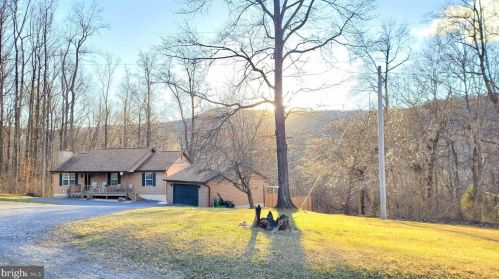 987 Apple Jack Cir, Linden, VA 22642-6543