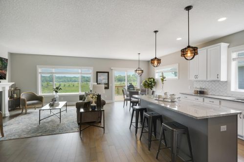 8211 158th St, Prior Lake MN  55378-2535 exterior