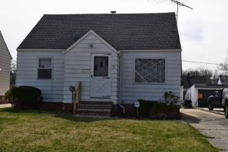 21730 Tracy Ave, Cleveland OH  44123-2965 exterior