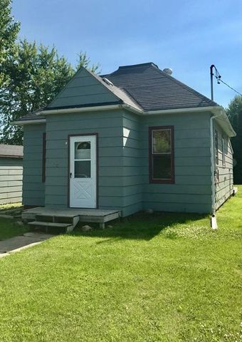 614 Oak Ave, Hatton, ND 58240-4318