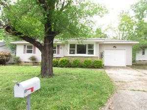 1813 Birch St, Claremore, OK 74017-5003