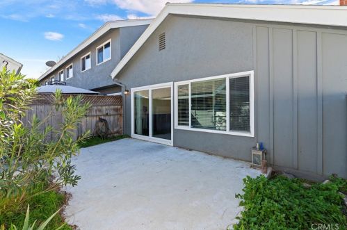424 Los Arbolitos Blvd, Oceanside CA  92058-1516 exterior