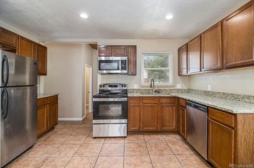 821 Nile St, Aurora CO 80401-2934 exterior