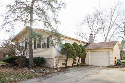 116 Chestnut Ln, Wheeling, IL 60090-3942