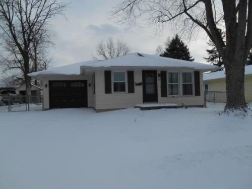 1108 Jefferson Ave, Charleston, IL 61920-1654