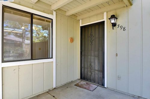 598 Morgan Cmn, Livermore, CA 94551-5970