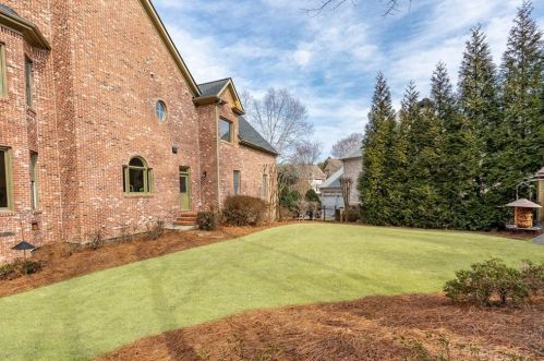 700 Glengate Pl, Atlanta GA  30328-7257 exterior