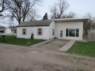 816 8th St, Columbus, NE 68601-7192