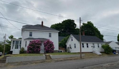 55 Portland St, Somersworth, NH 03878-2203