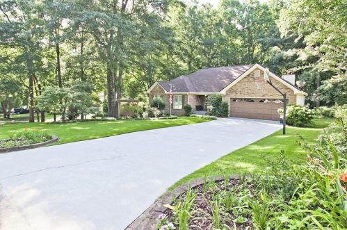 2709 Amber Springs Way, Buford, GA 30519-7401