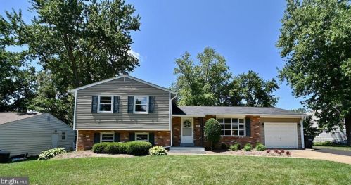 8513 Fairburn Dr, Springfield, VA 22152-3225