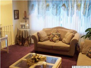 22 Bayberry Ct, Wall Township, NJ 07731-2875