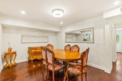 370 Yorkshire Cir, Anaheim CA 92808-1313 exterior