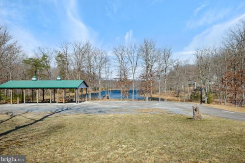 258 Speaks Ln, Harpers Ferry WV  25425 exterior